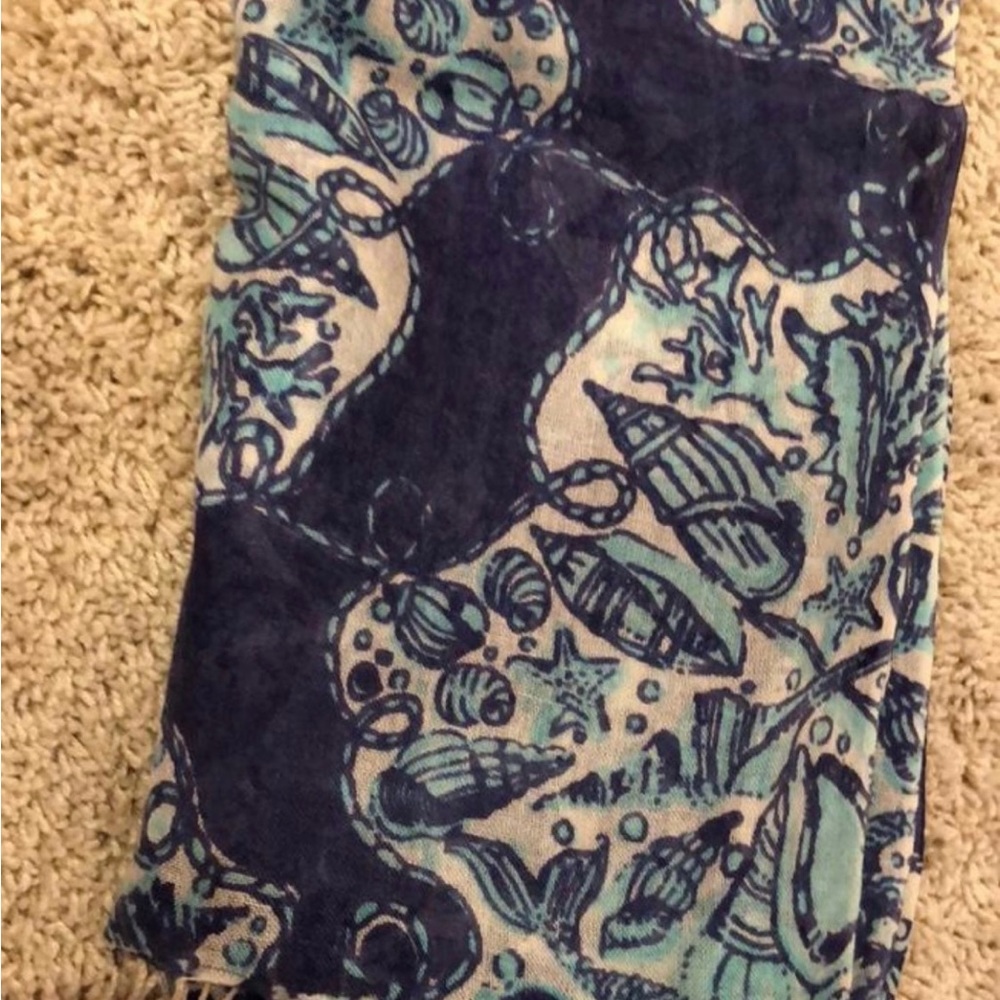 Lilly Murfee scarf
